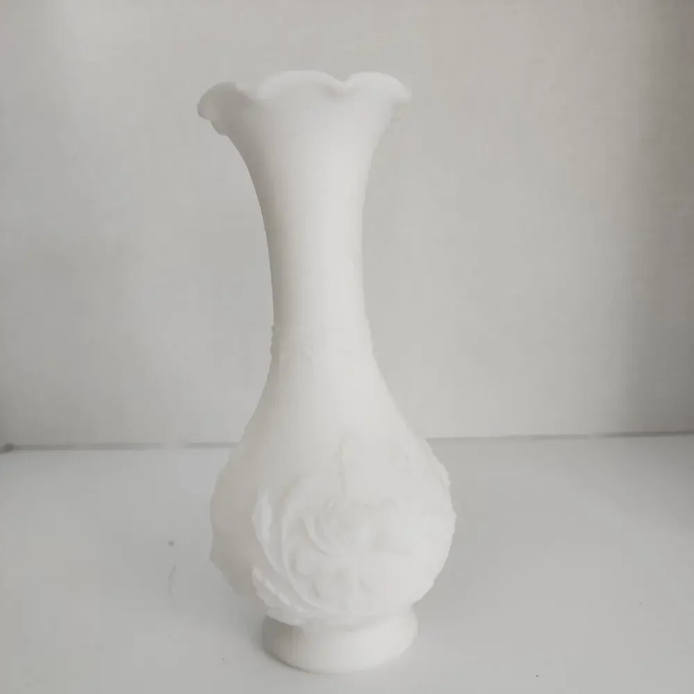 Vtg Imperial Glass White Doeskin Rose 6